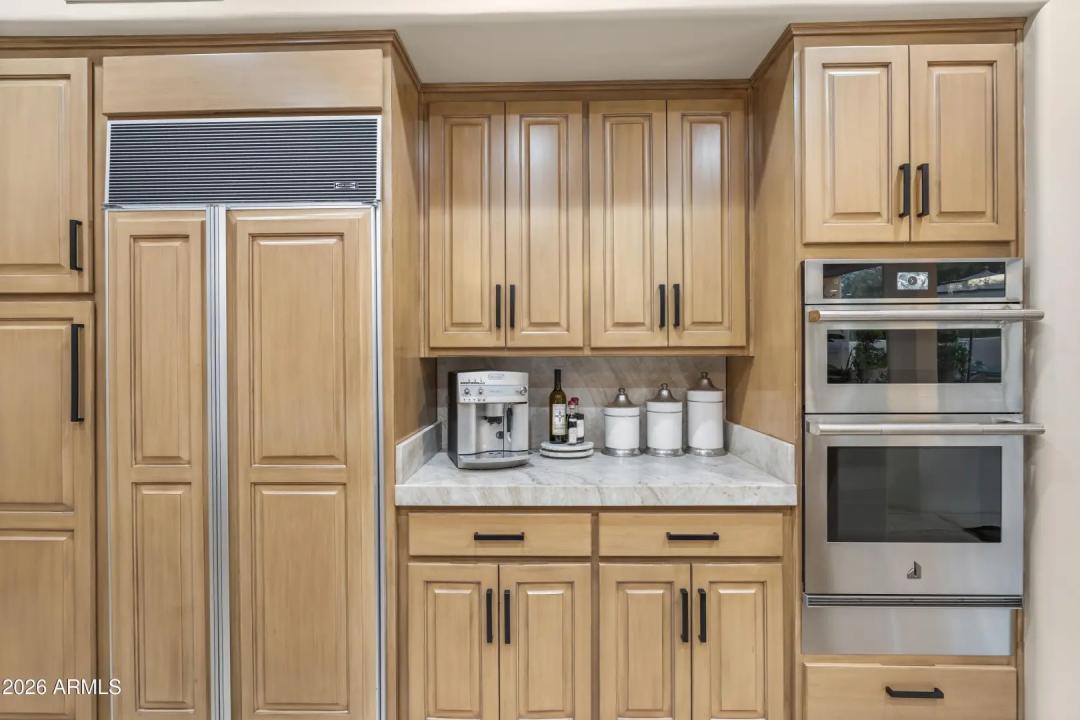 Real Estate Picture 20