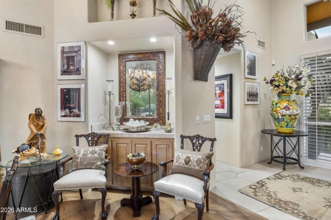Real Estate Picture 24