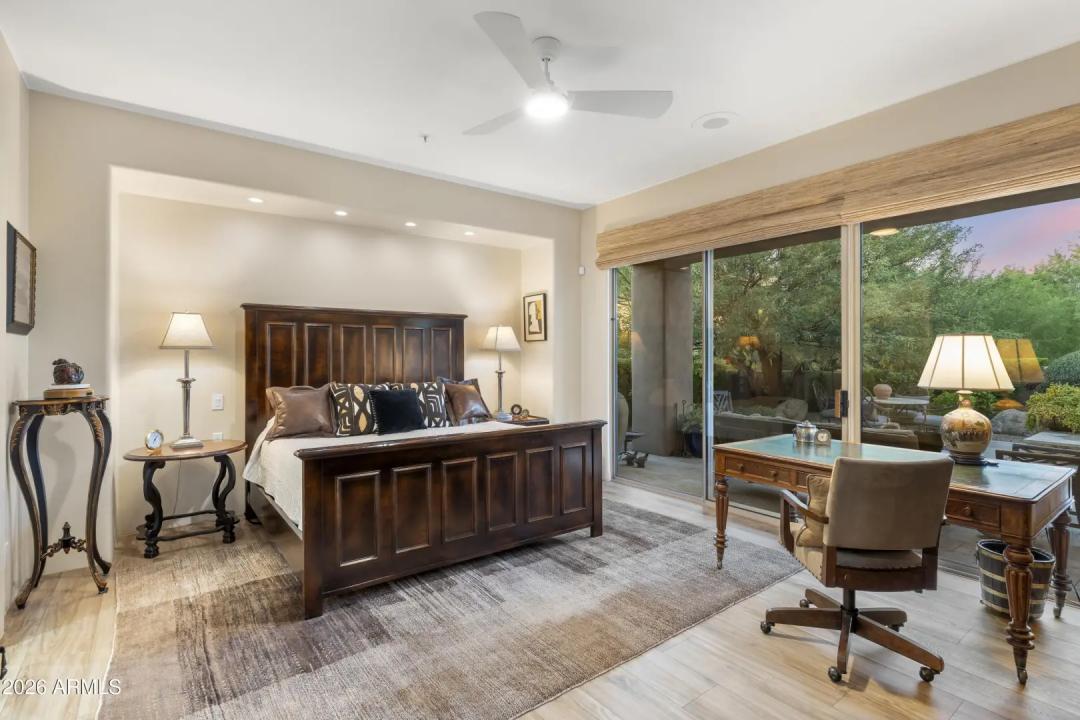 Real Estate Picture 25