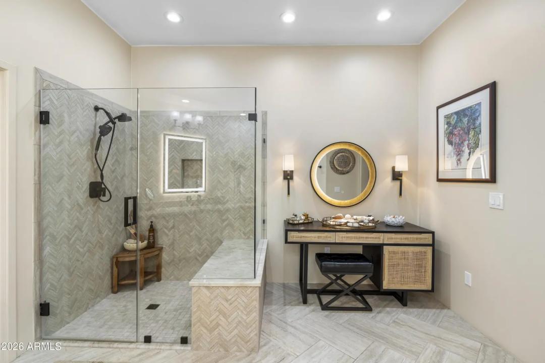 Real Estate Picture 33