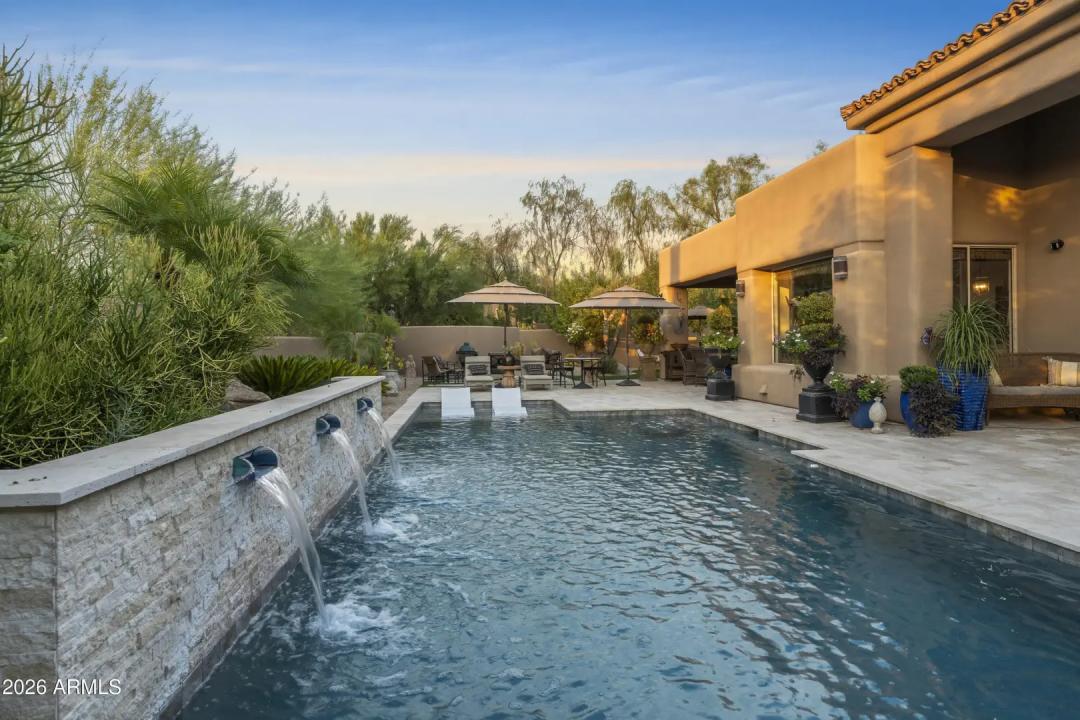 Real Estate Picture 50
