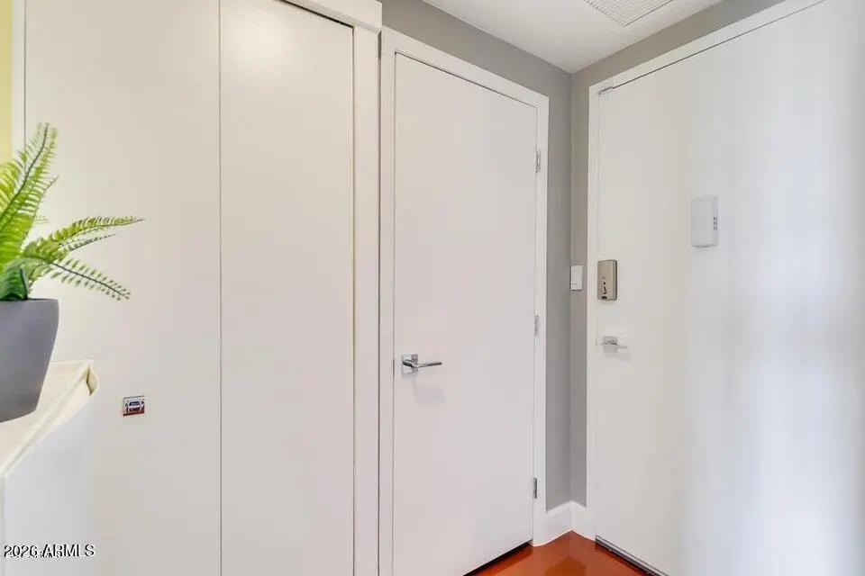 Real Estate Picture 9