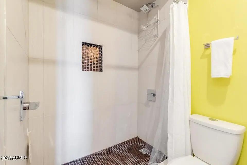 Real Estate Picture 13