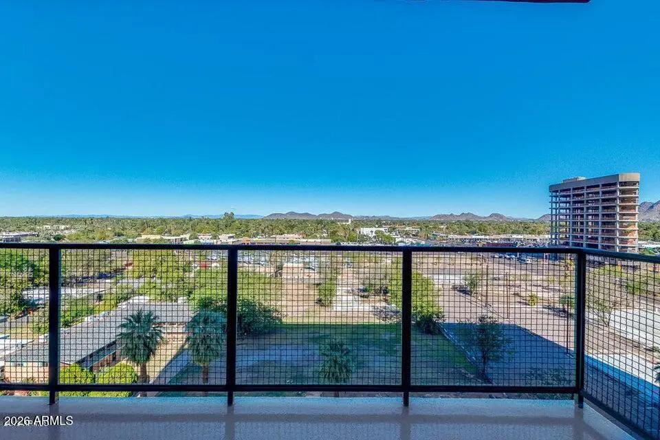 Real Estate Picture 16