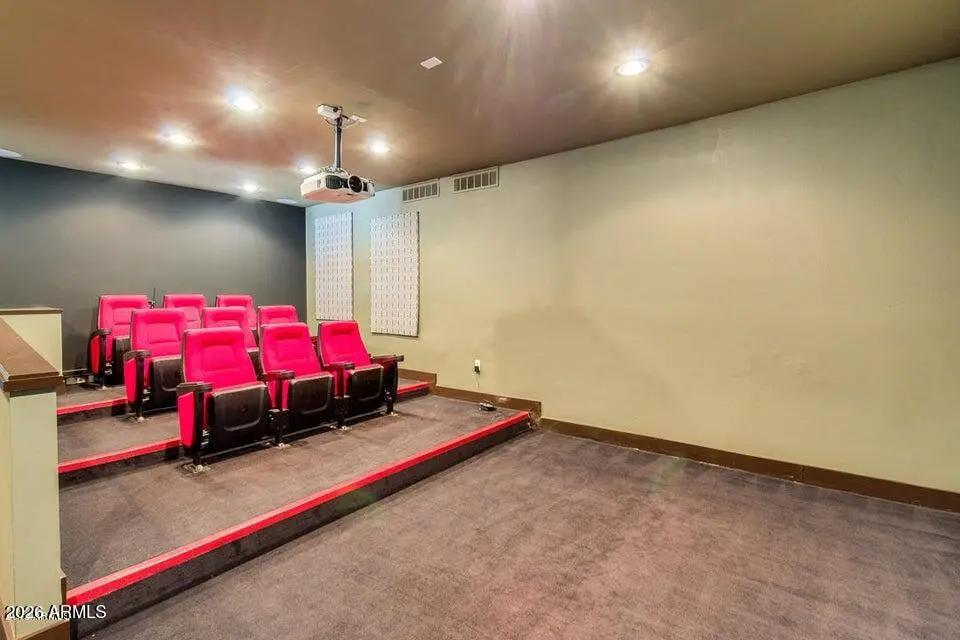 Real Estate Picture 23