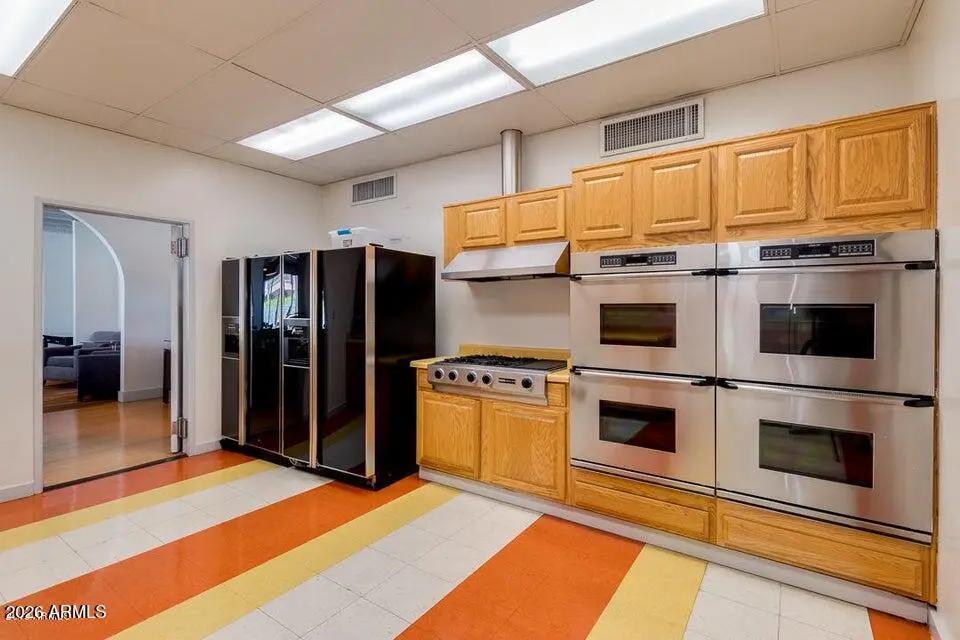Real Estate Picture 28