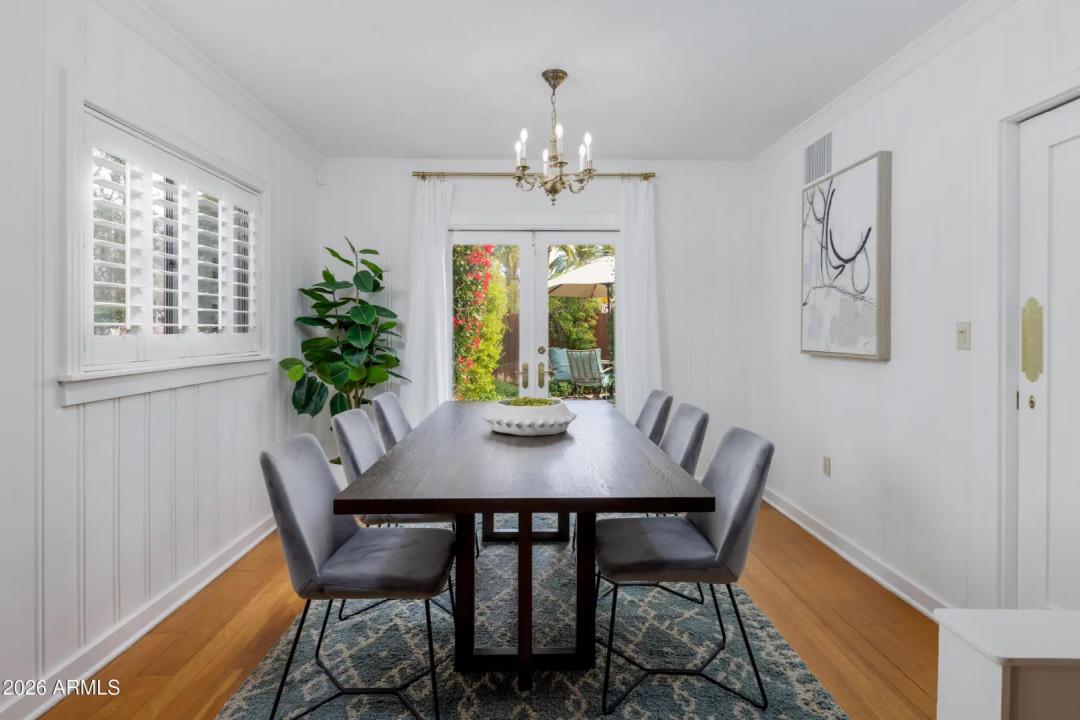 Real Estate Picture 10