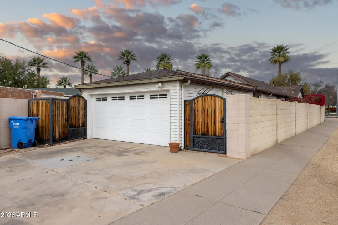 Real Estate Picture 28