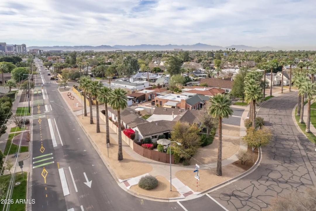 Real Estate Picture 34