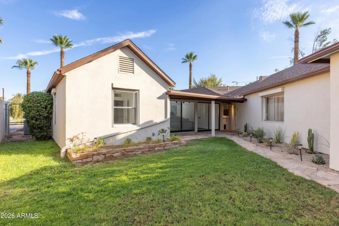 Real Estate Picture 14
