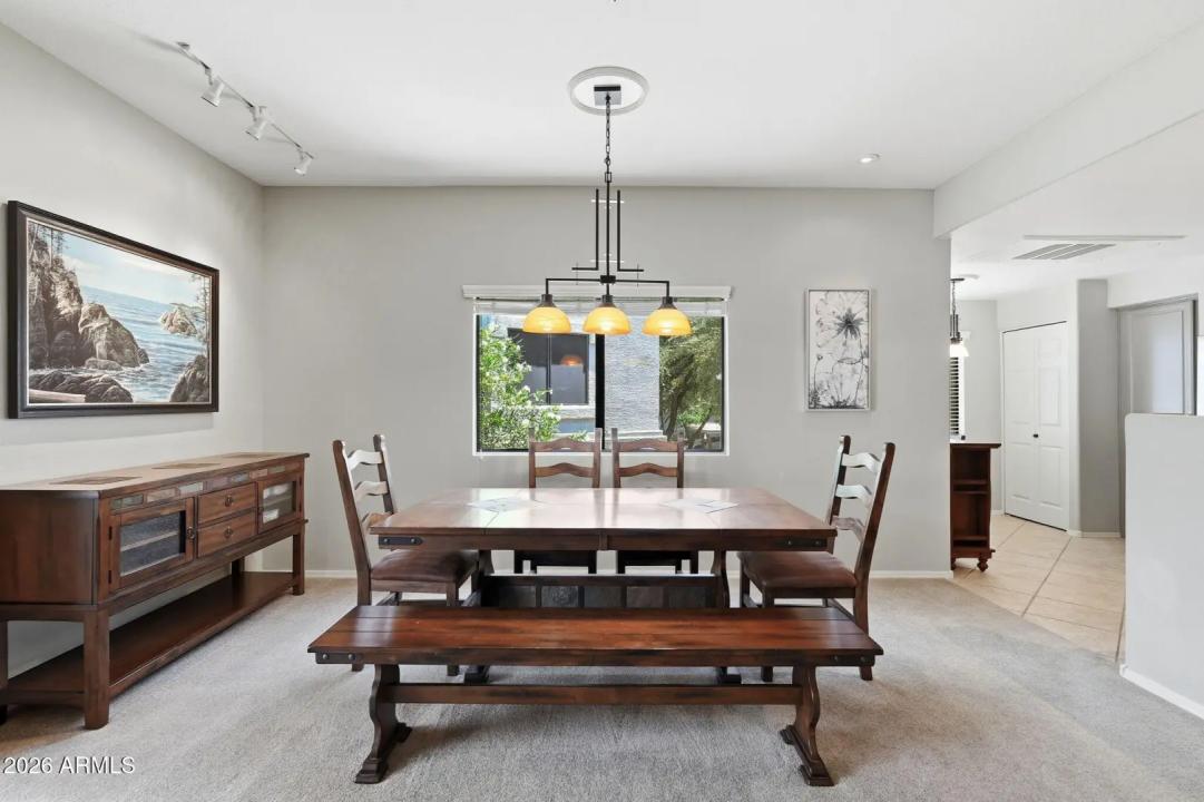 Real Estate Picture 18