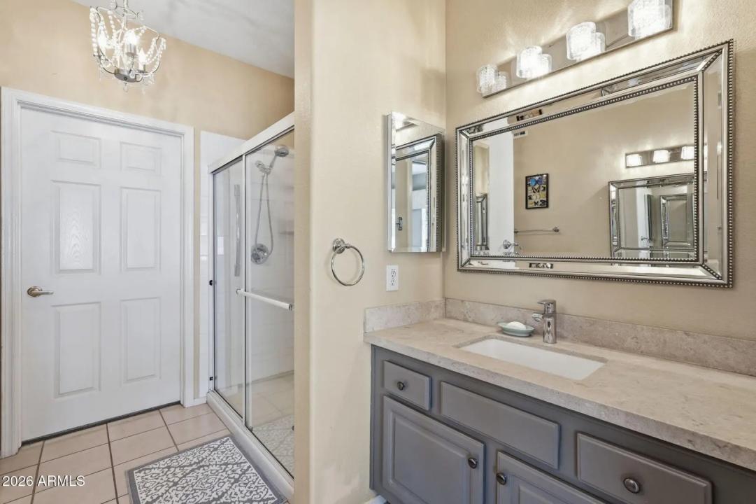 Real Estate Picture 23