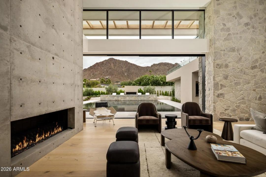 Real Estate Picture 11