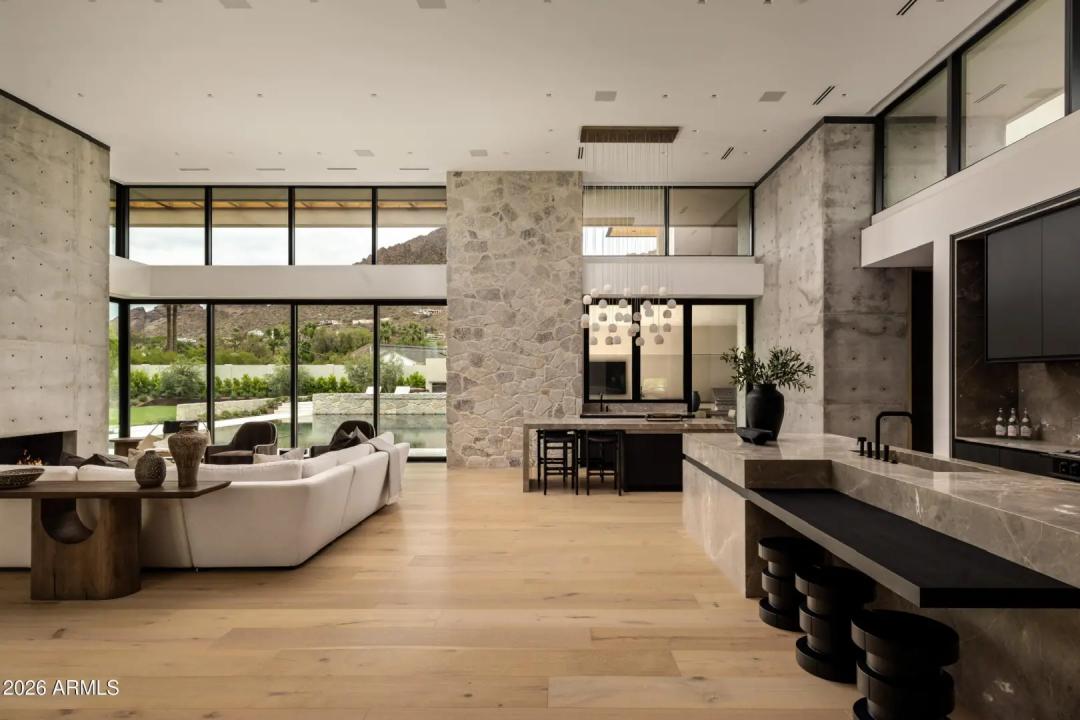 Real Estate Picture 16
