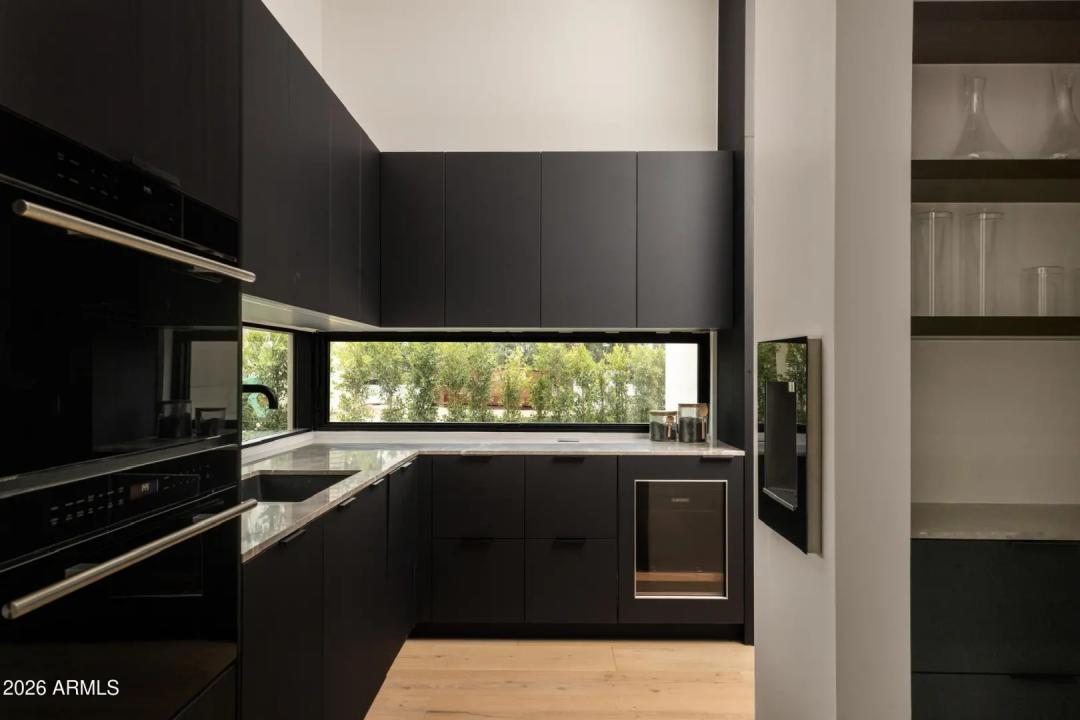 Real Estate Picture 26
