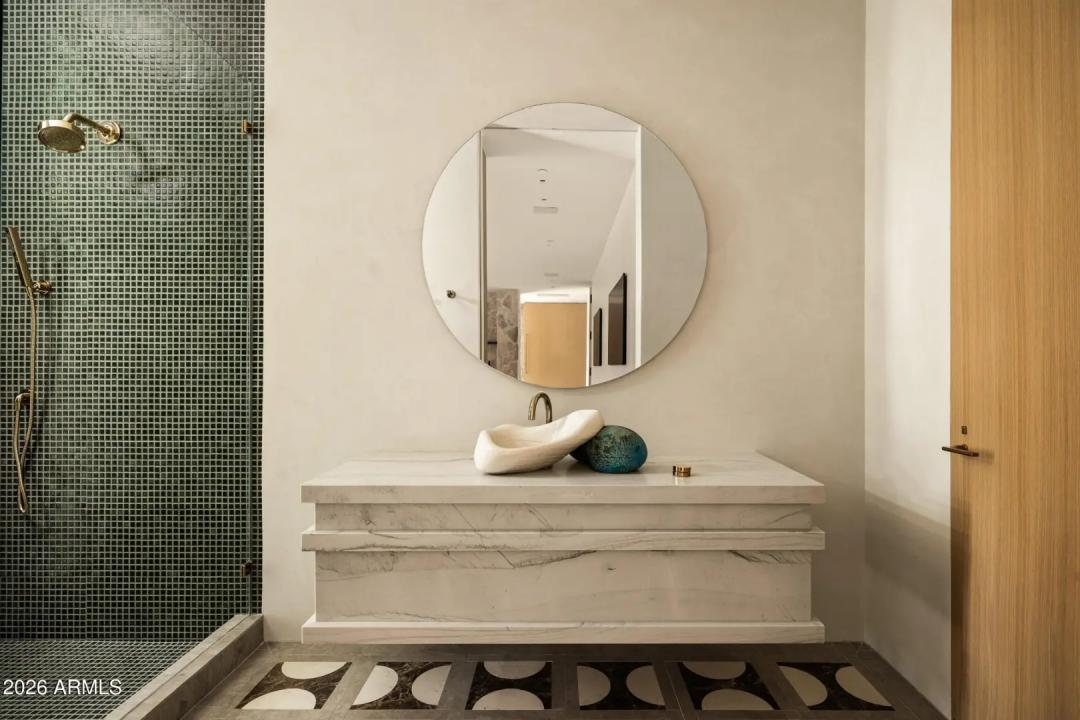 Real Estate Picture 39