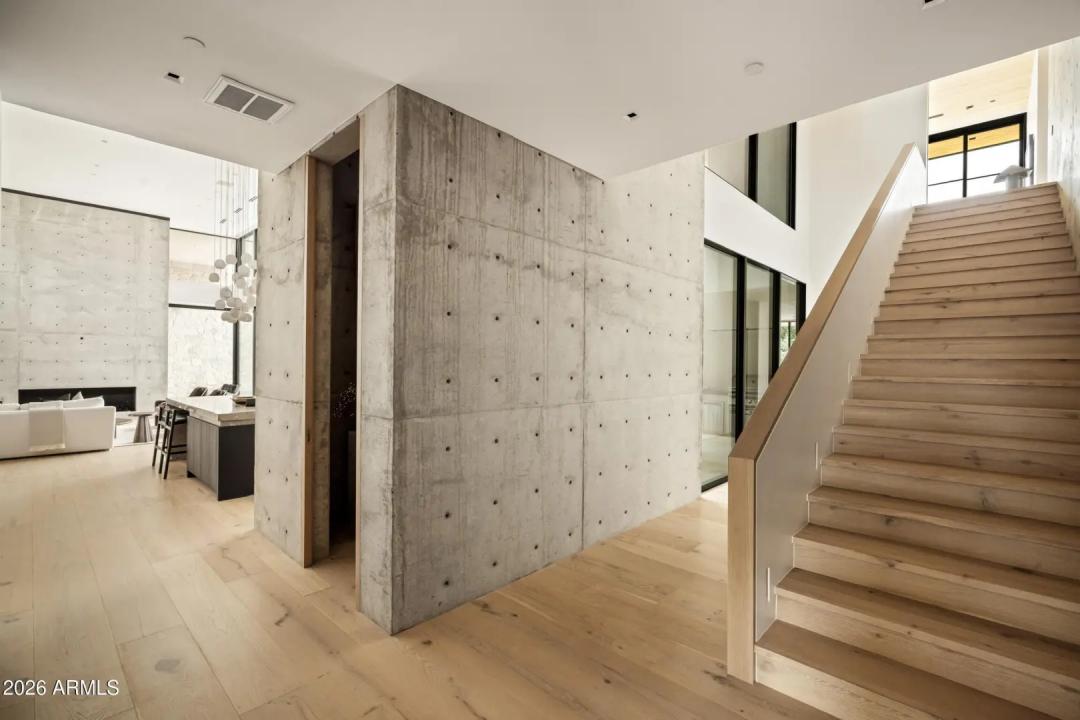 Real Estate Picture 45