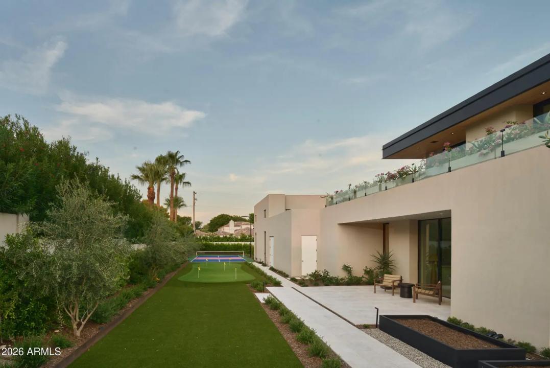Real Estate Picture 67