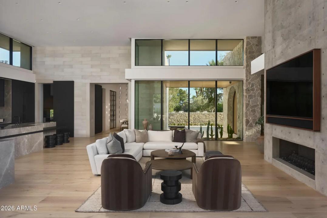 Real Estate Picture 13