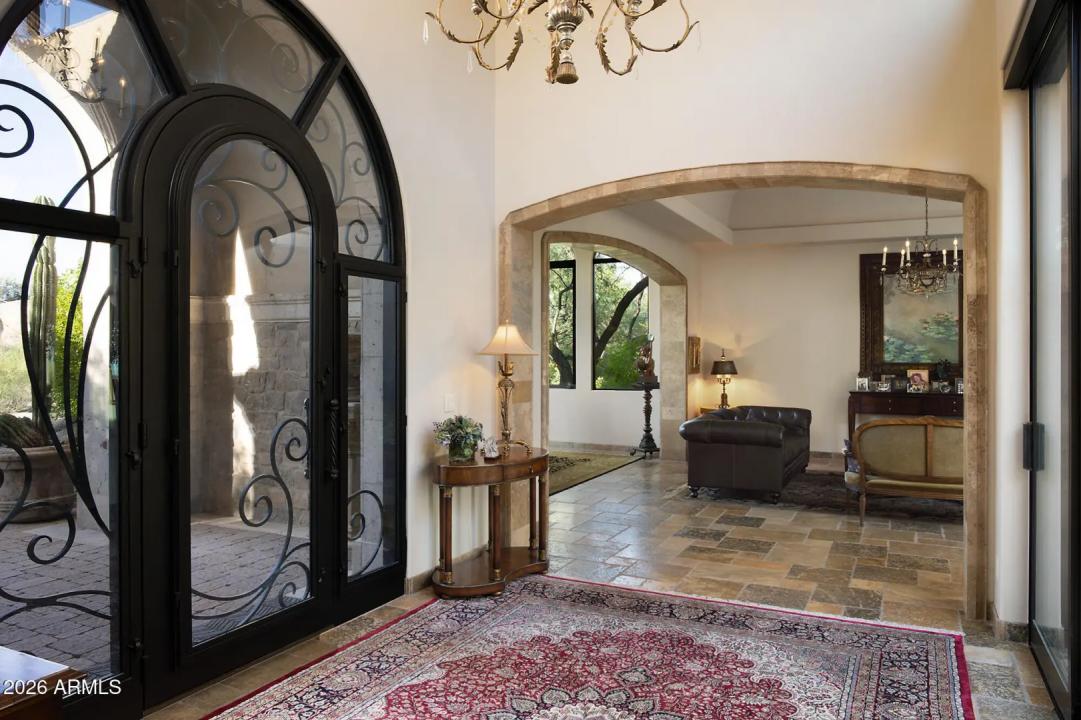 Real Estate Picture 12