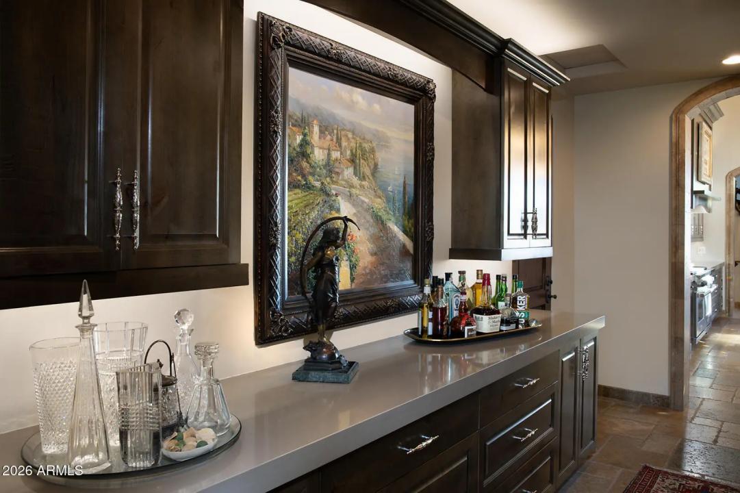 Real Estate Picture 18