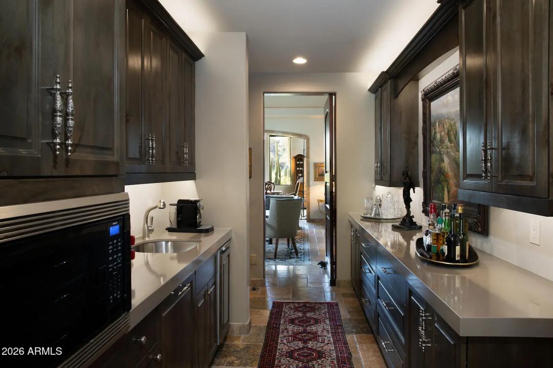 Real Estate Picture 17