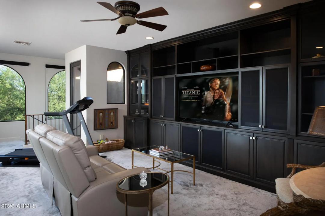 Real Estate Picture 33