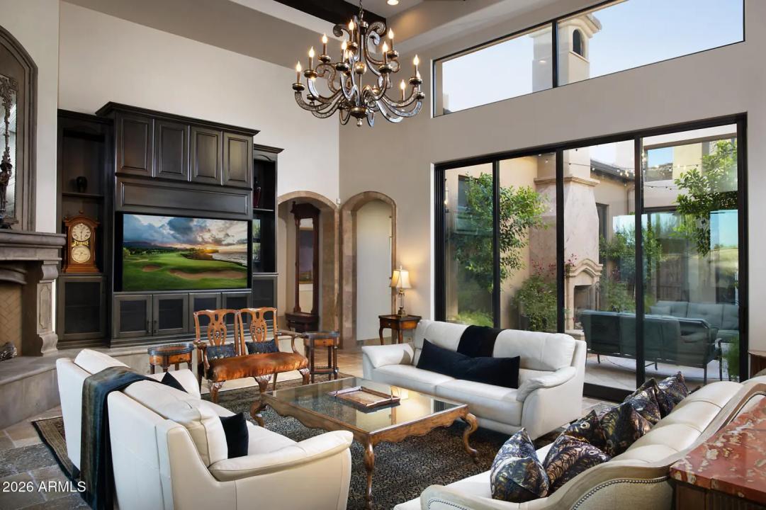 Real Estate Picture 13