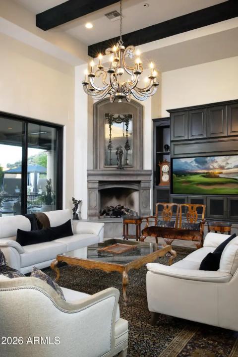 Real Estate Picture 15