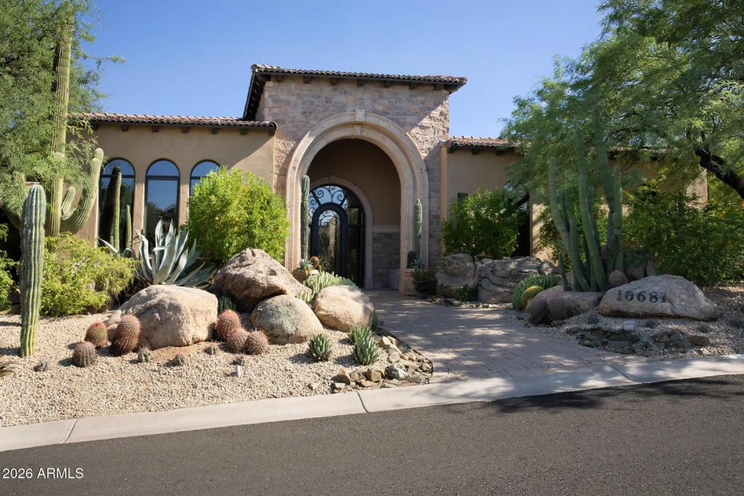 Real Estate Picture 7