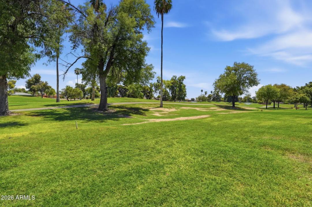Real Estate Picture 30