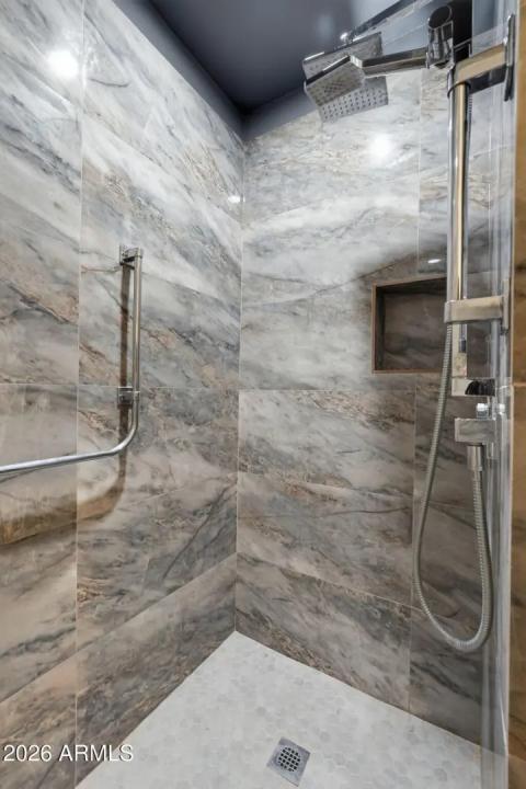 Real Estate Picture 17