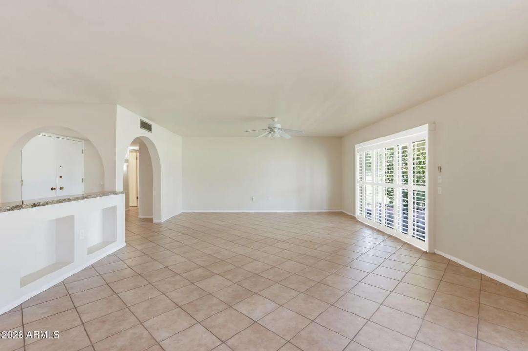 Real Estate Picture 23