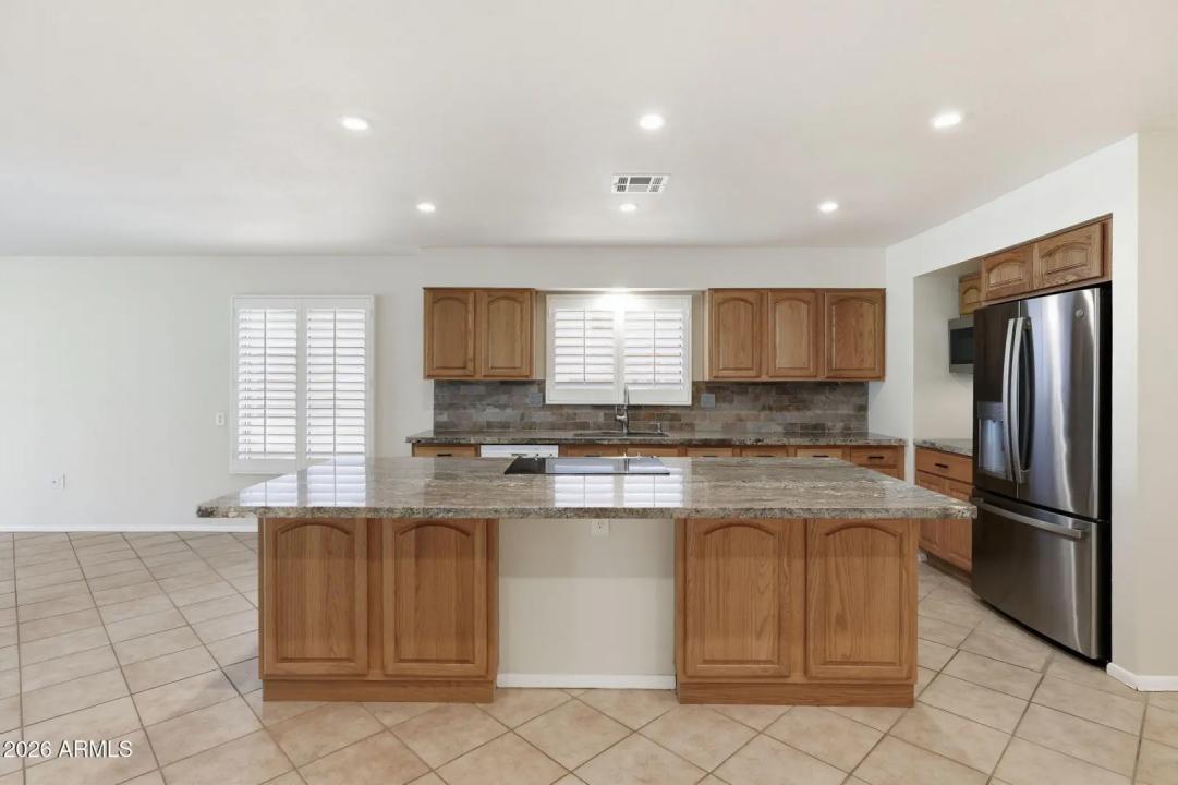 Real Estate Picture 27
