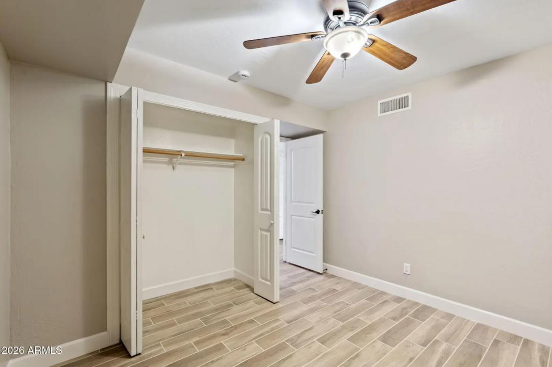 Real Estate Picture 34