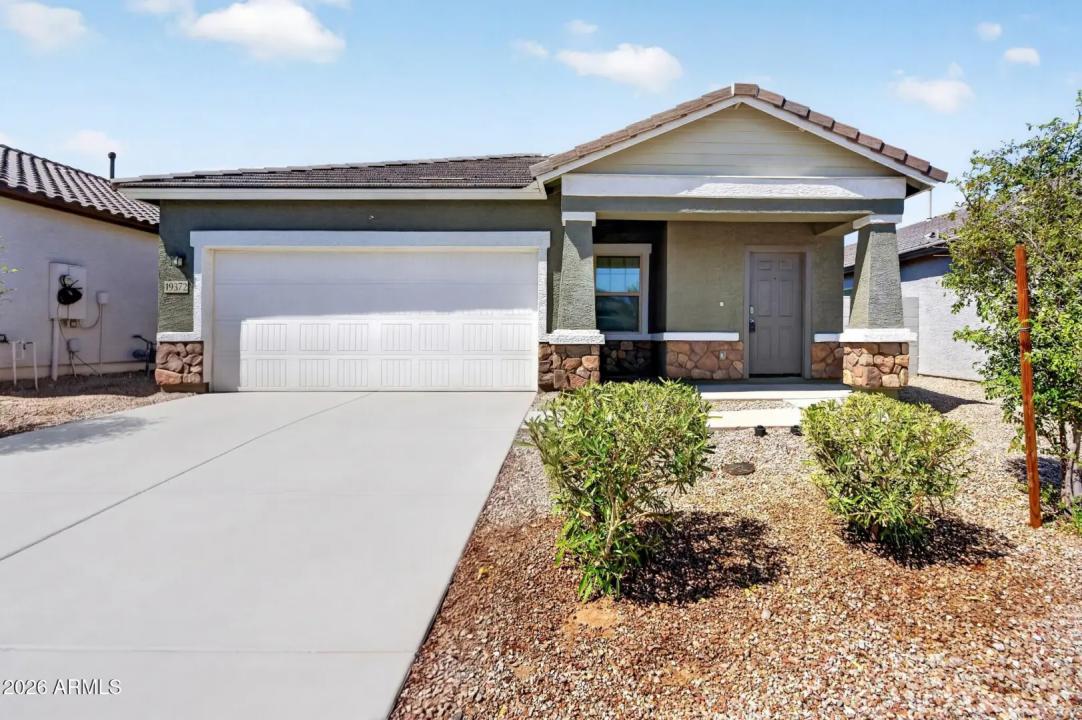 Real Estate Picture 1
