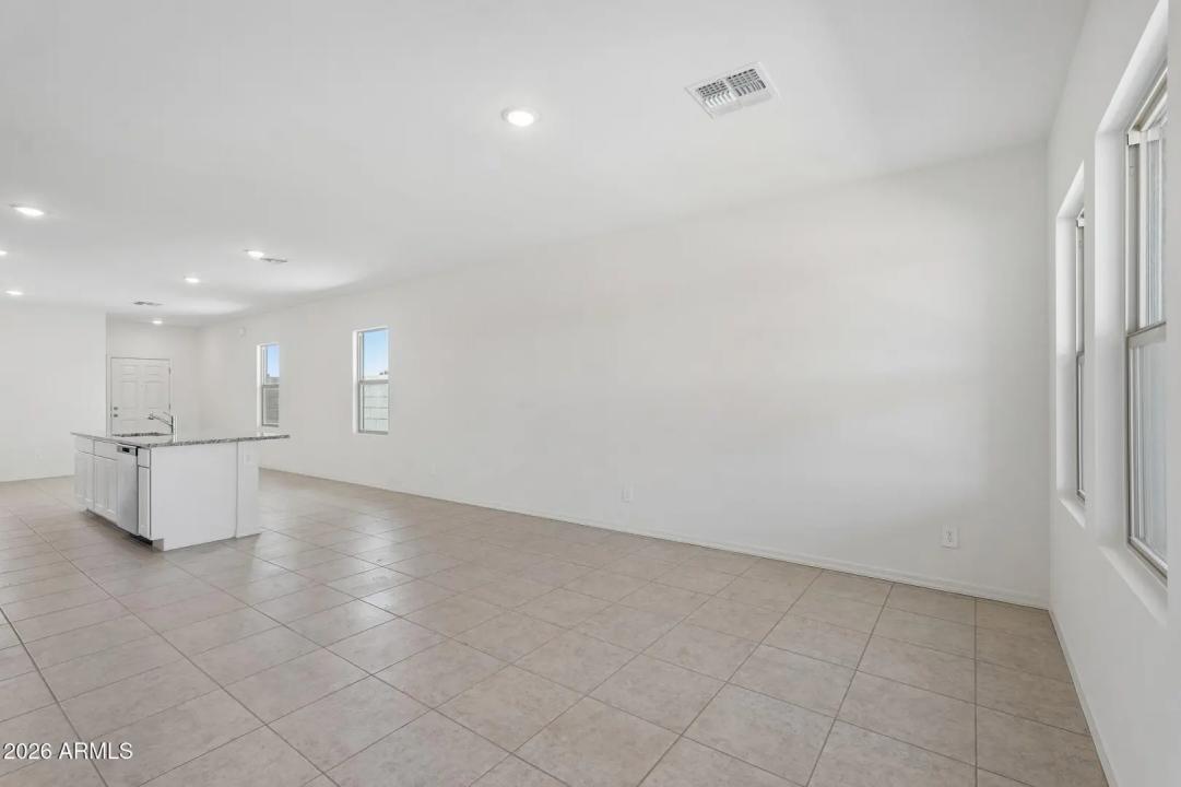 Real Estate Picture 6