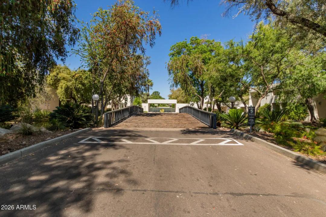 Real Estate Picture 2