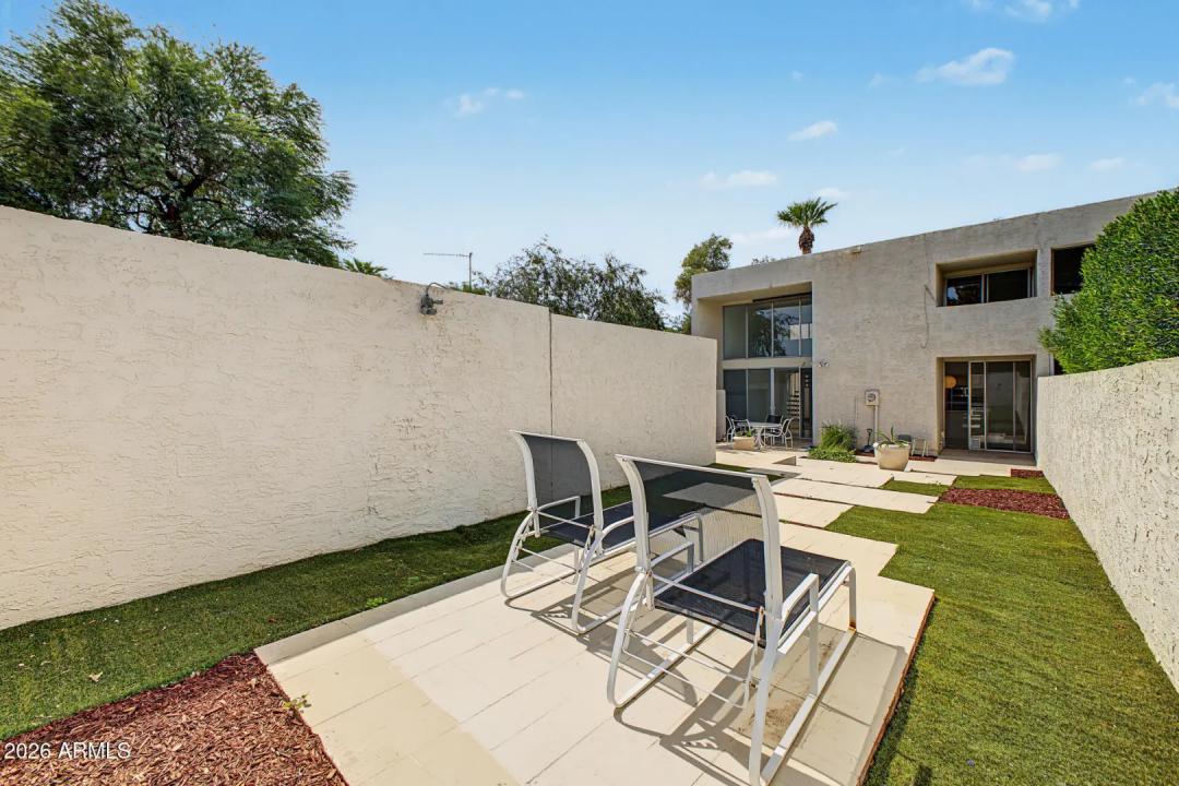 Real Estate Picture 19