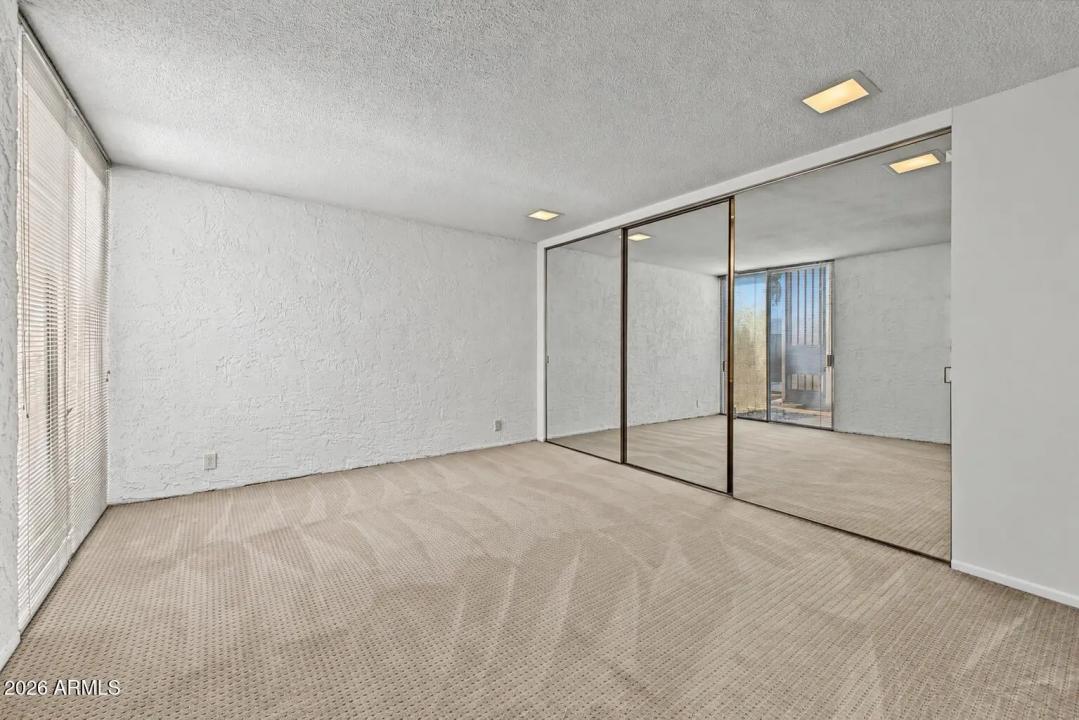 Real Estate Picture 13