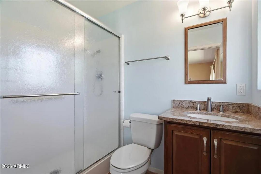Real Estate Picture 15