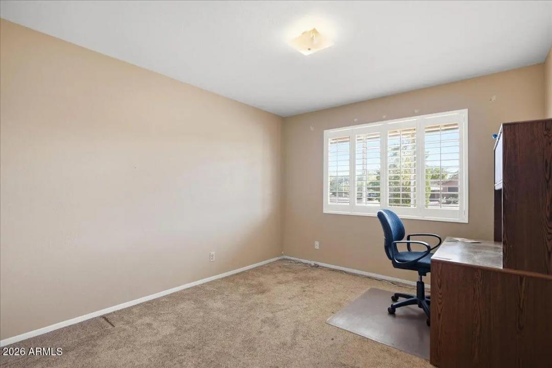 Real Estate Picture 17
