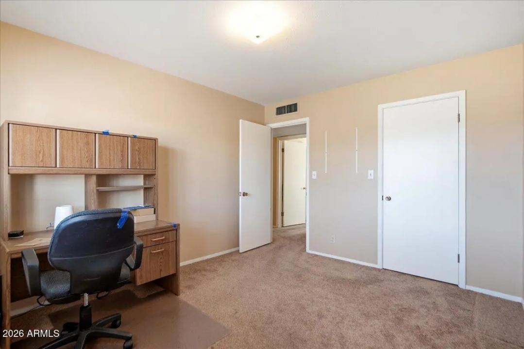 Real Estate Picture 18