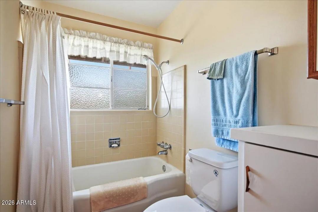 Real Estate Picture 20