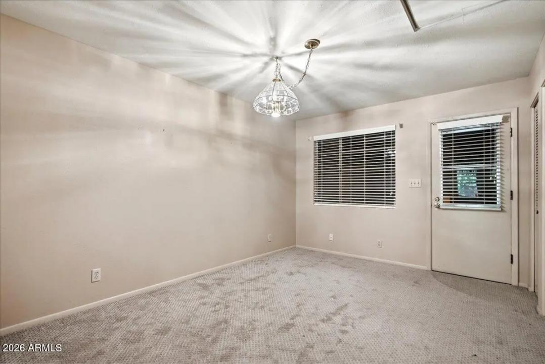 Real Estate Picture 23