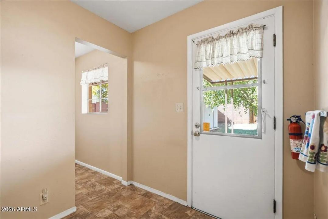 Real Estate Picture 25