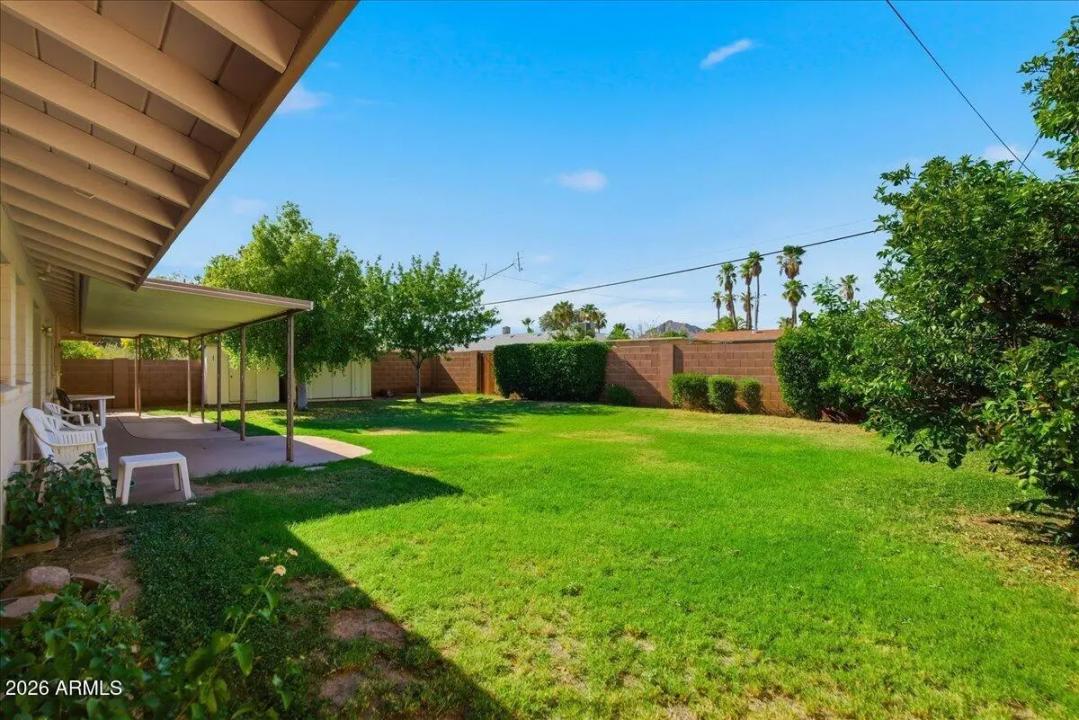 Real Estate Picture 30
