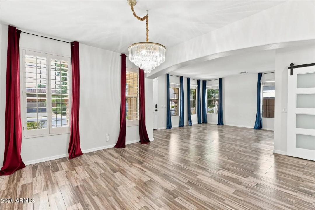 Real Estate Picture 10