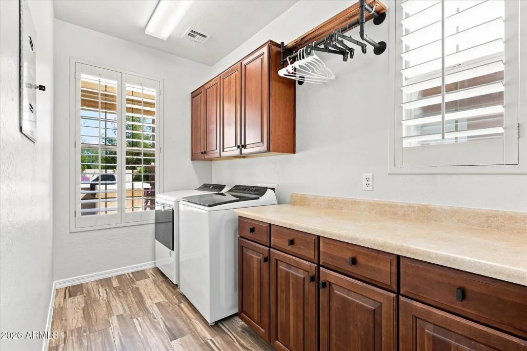 Real Estate Picture 29
