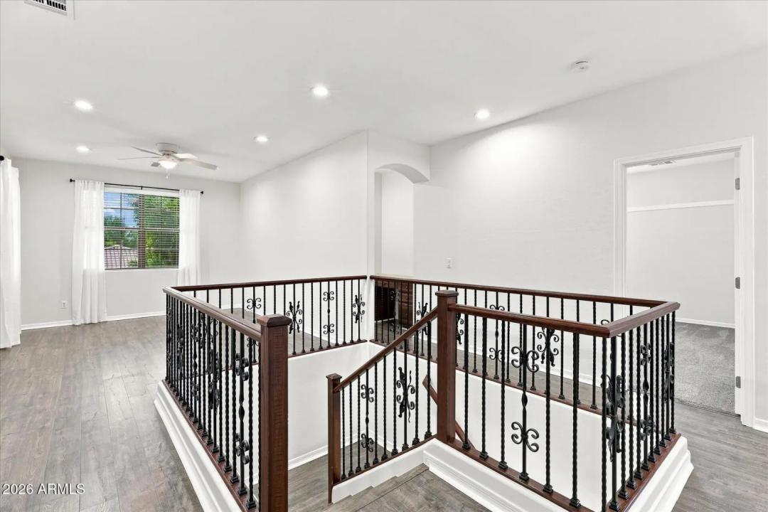 Real Estate Picture 30